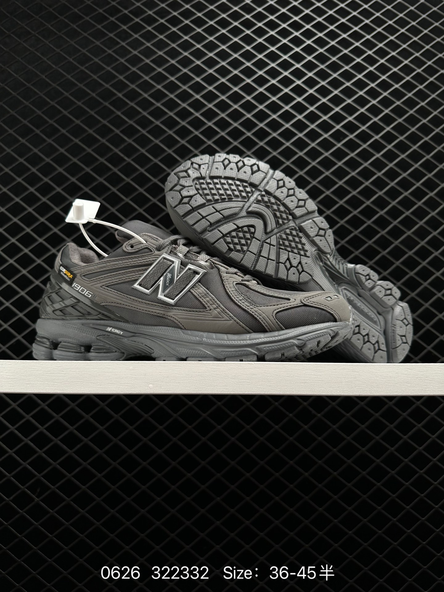 New Balance M1906